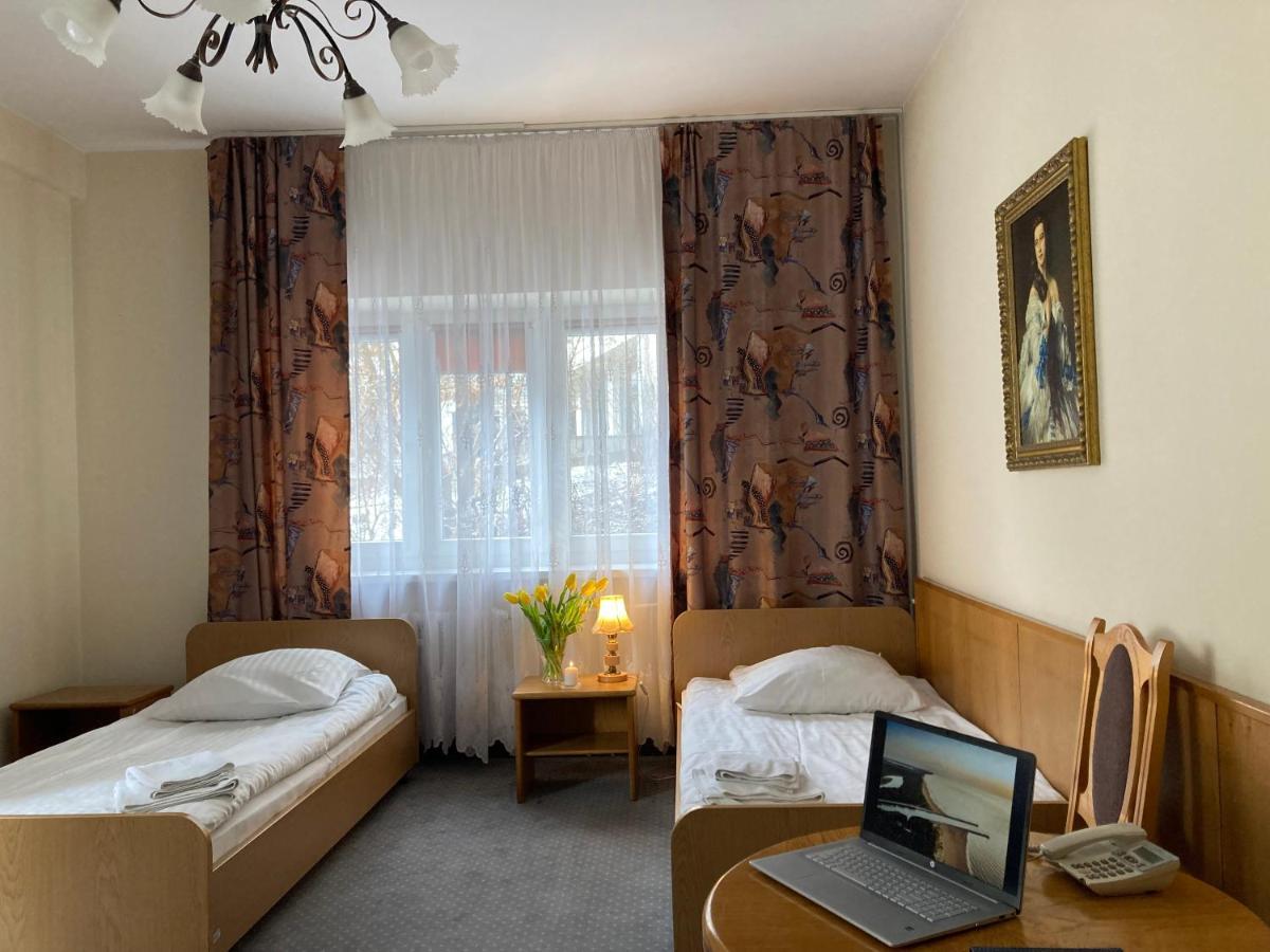 Bed and Breakfast Karat Варшава Экстерьер фото