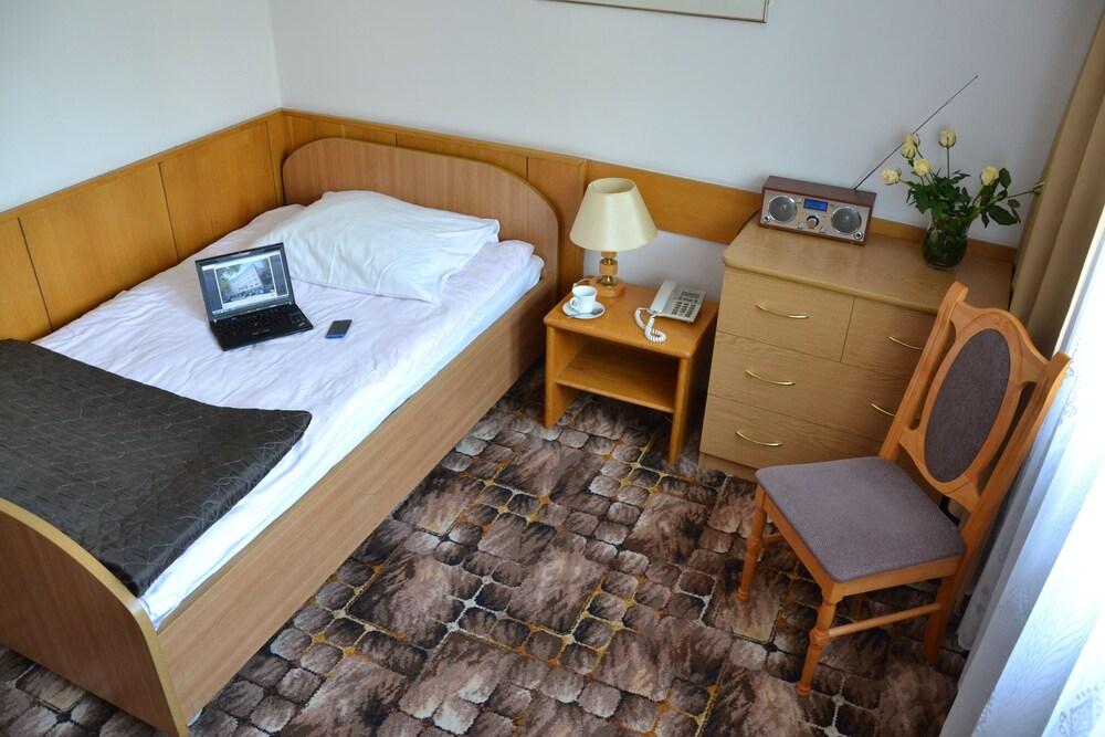 Bed and Breakfast Karat Варшава Экстерьер фото